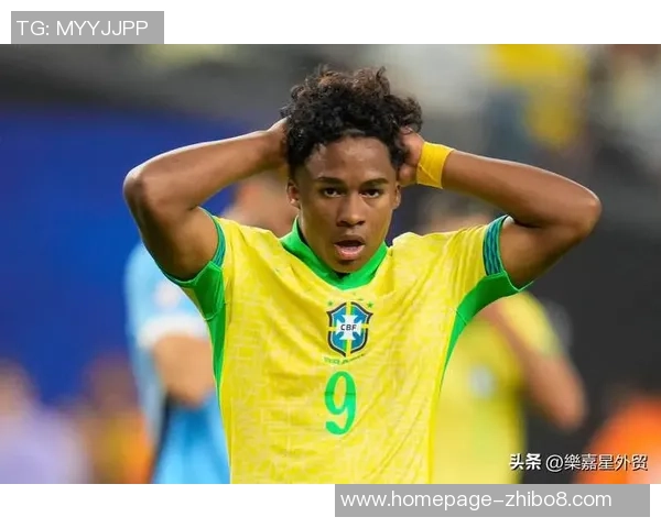 哈维西蒙斯的崛起之路：从青训天才到职业足球新星的奋斗故事